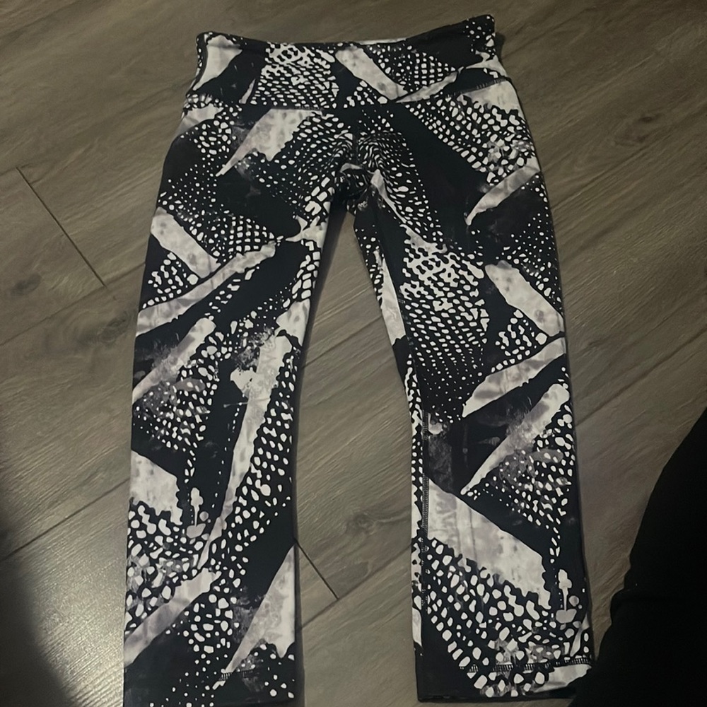 Lululemon crop